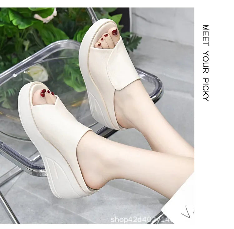 Nieuwe dames sandalen – zwarte sleehak met open teen