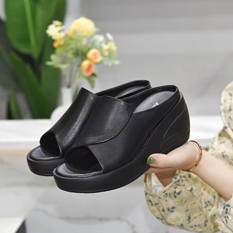 Nieuwe dames sandalen – zwarte sleehak met open teen